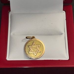 *Rare* Vintage European Star Of David Pendant